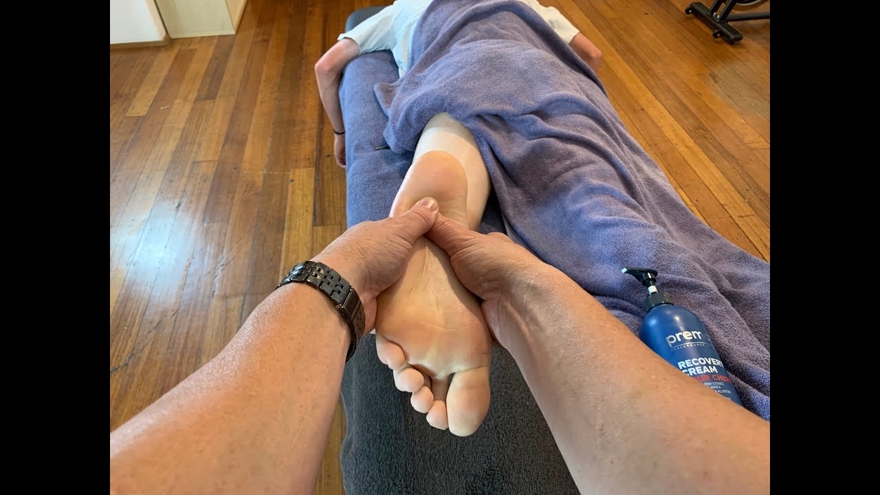 Foot Massage for Athletes with Stuart Hinds