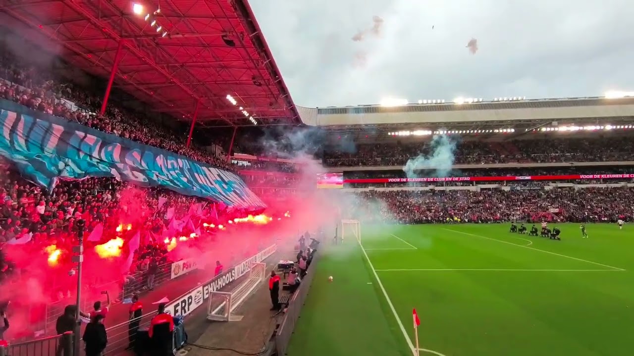 PSV vs Ajax 🔥 | Dikke Pyro Actie & Stadion Sfeer | Eredivisie Topper"