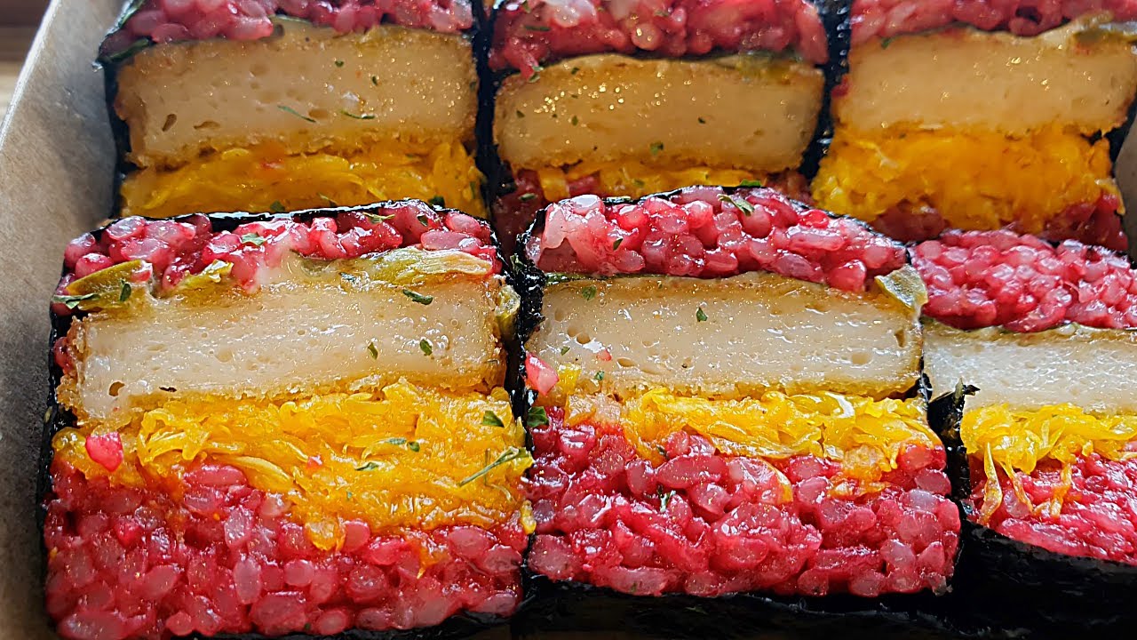 Кимбап (корейский рисовый рулет) с морским ушком и креветками | Корейская уличная еда