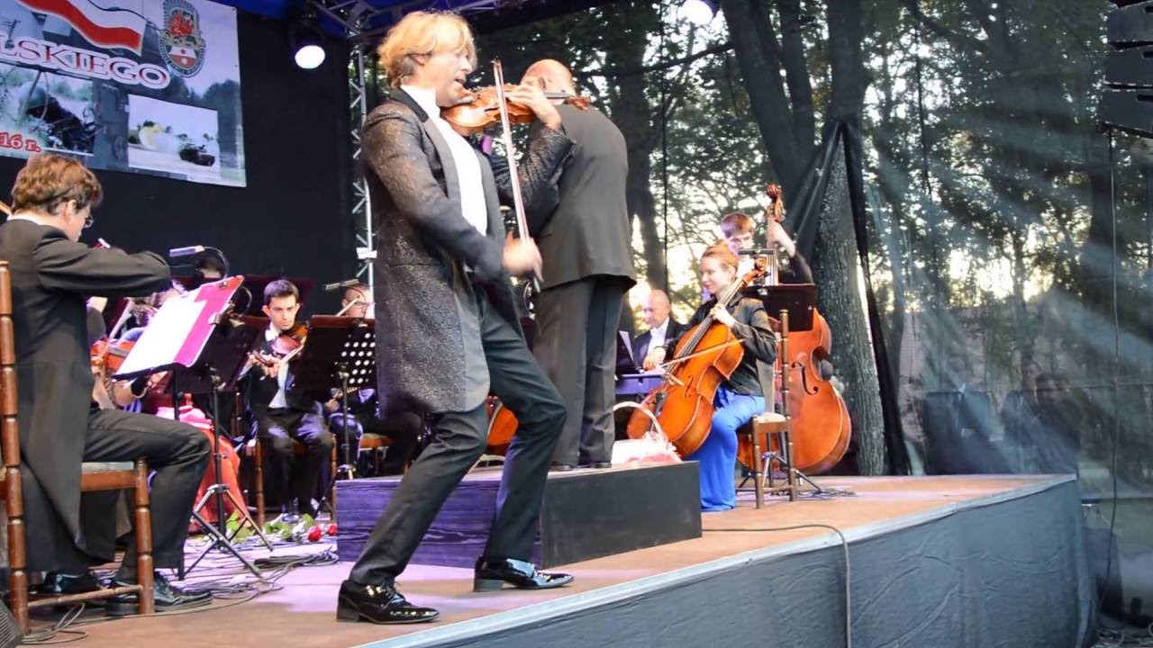 Bogdan Kierejsza i Królewska Orkiestra Symfoniczna z Wilanowa. Święto Wojska Polskiego w Węgorzewie