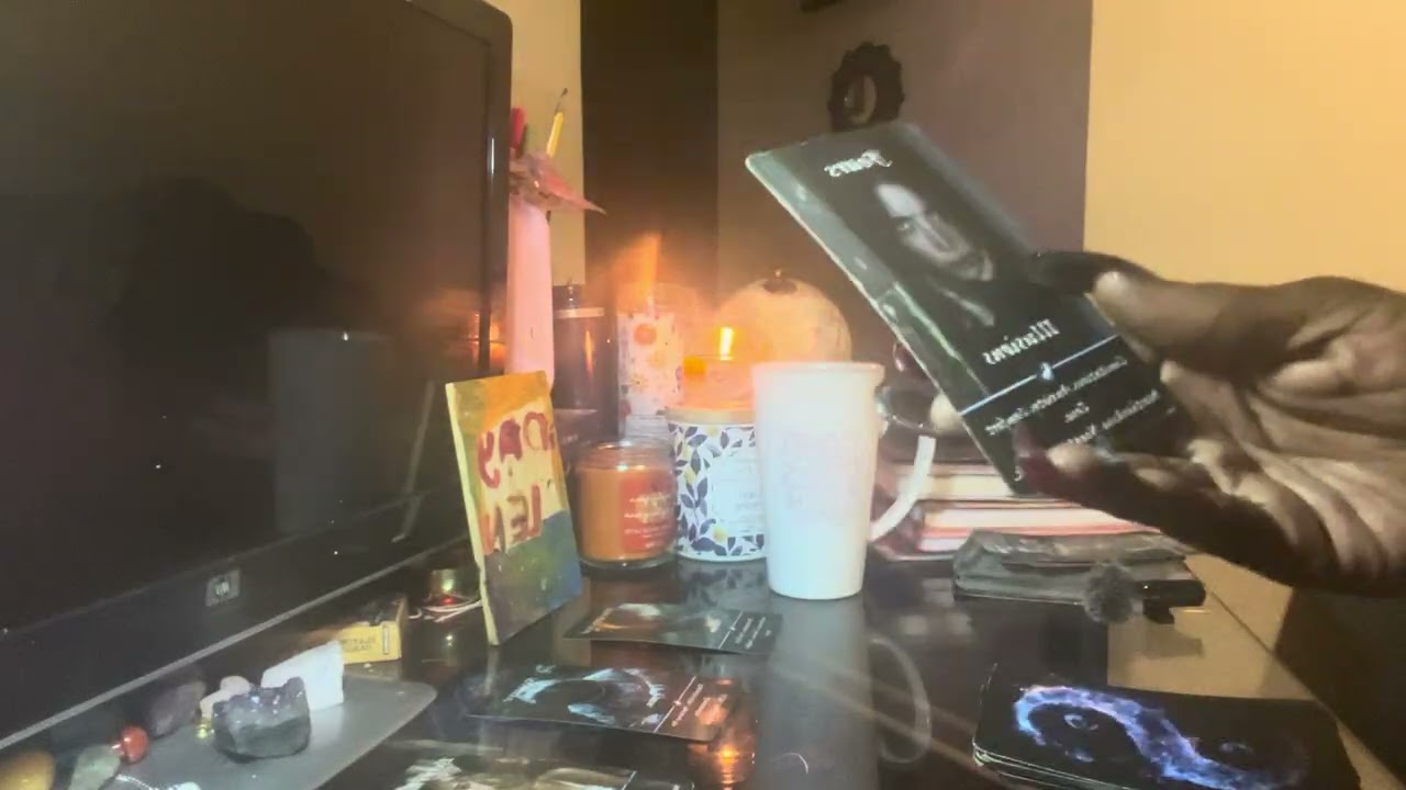 Я назвал тебя лжецом, говорил о том, что ты выбрал их, а не позволил им причинить тебе боль. Ты г...