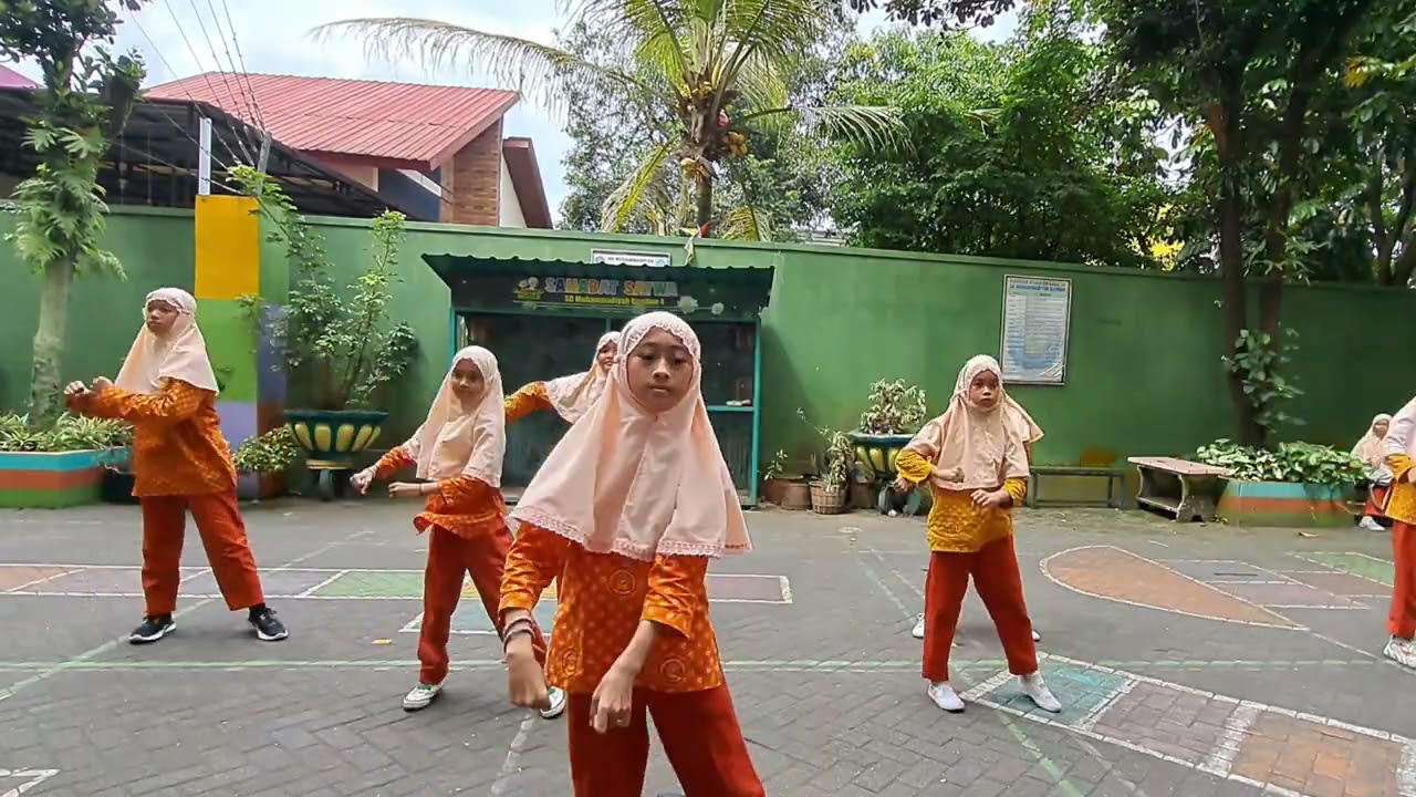 Latihan Senam Sleman Bangkit SD Muhammadiyah Sleman