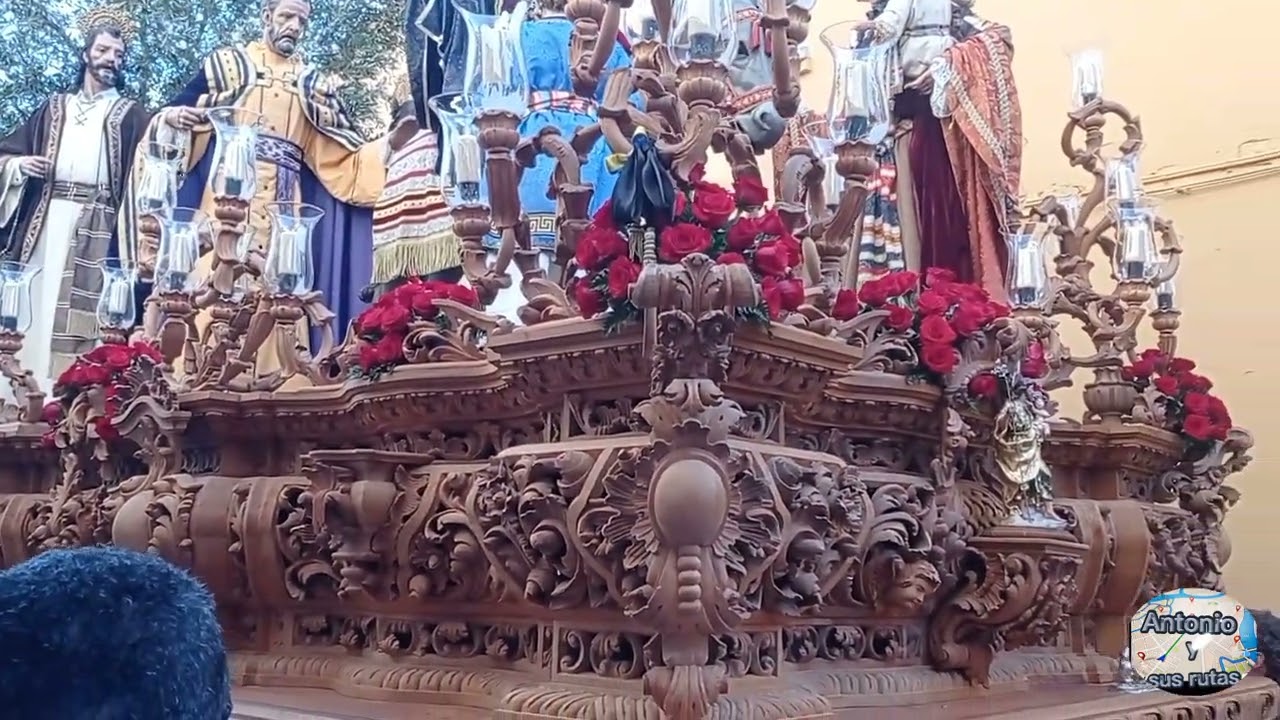 Domingo de ramos 2022. Salida Hermandad de la Borriquilla Linares.