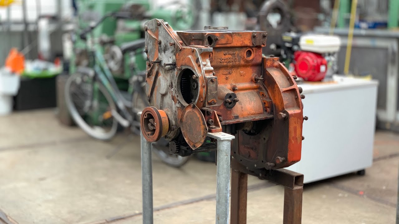 remove the cylinder liner from the Perkins engine P3.144 / A3.152