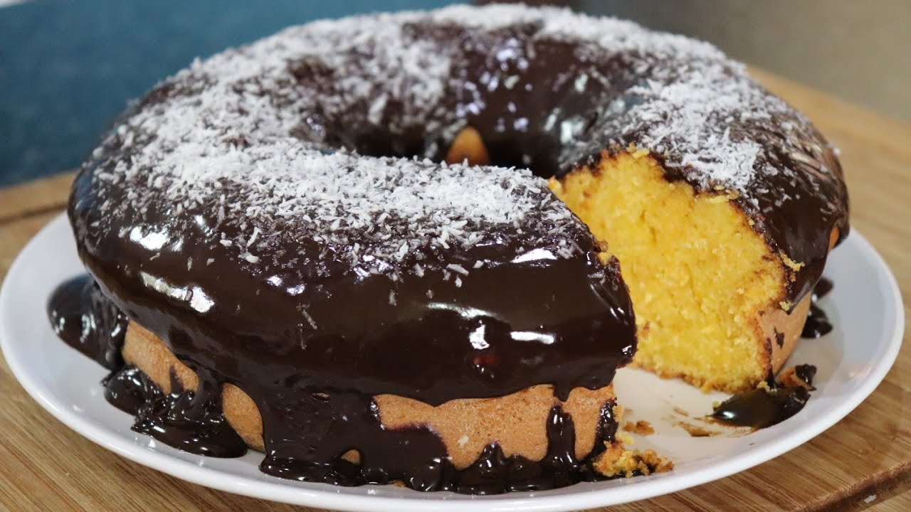 Bolo de Abóbora com Cobertura de Chocolate