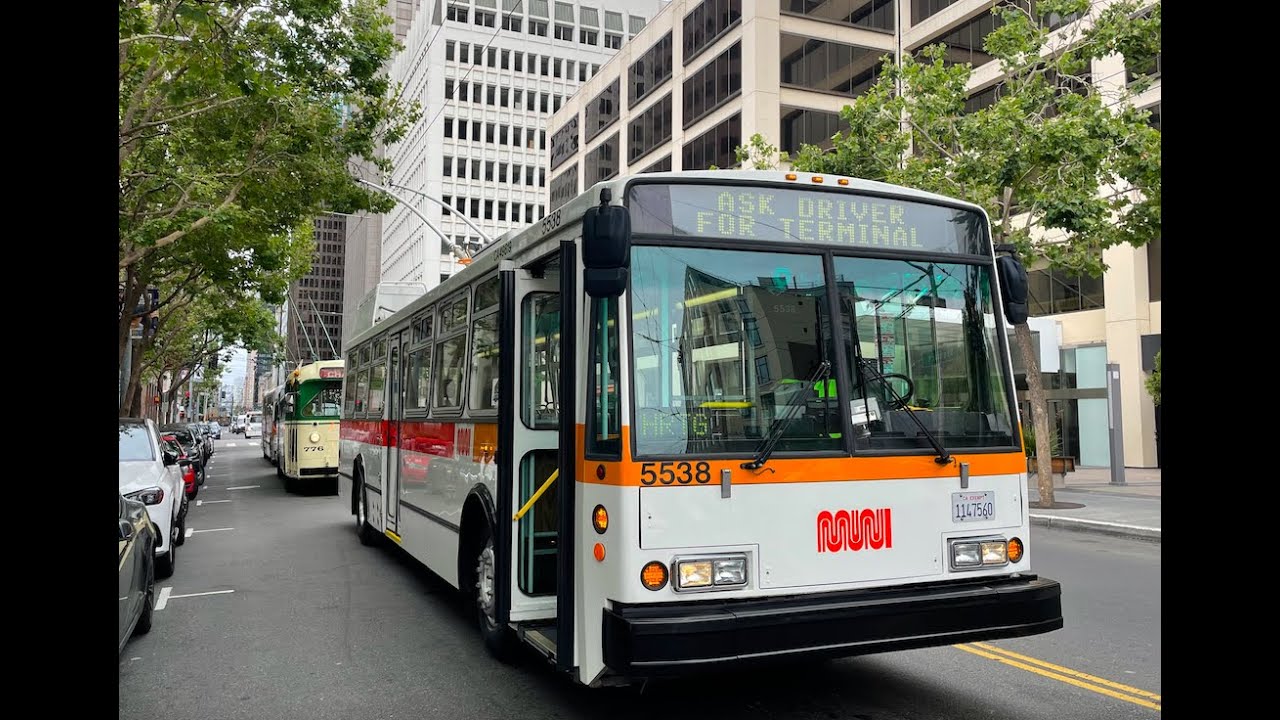 SF MUNI 2002 ETI 14TrSF 5538 at MUNI Heritage Weekend!