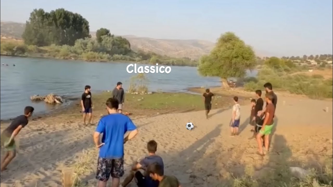 Village fifa - football - توپی پێ لە زێی گەورە -بارزان- زۆرەگڤان#vlog #football #summer #village 