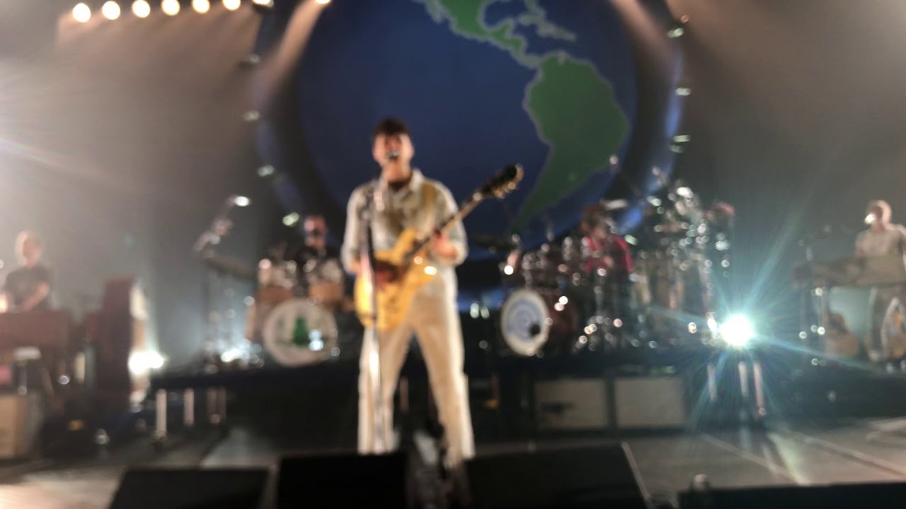 Vampire Weekend Campus LIVE