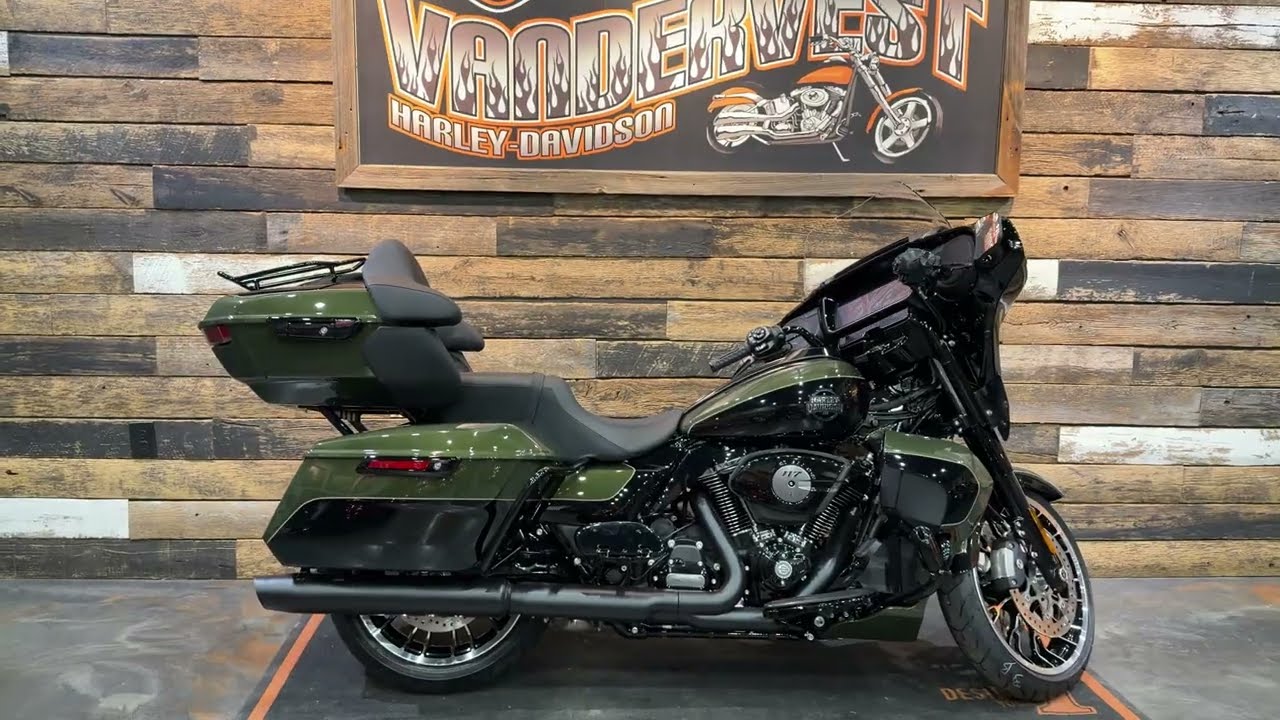 2026 Harley-Davidson Street Glide Limited in Olive Steel Metallic / Vivid Black-FLHXL