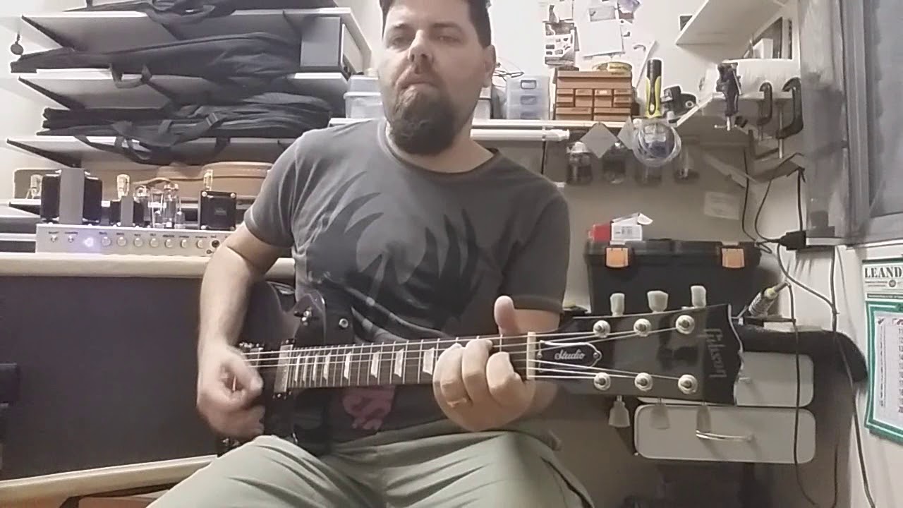 Sforcin JCM800 - comparação de 12AX7 / ECC83 no preamp (subtitled)