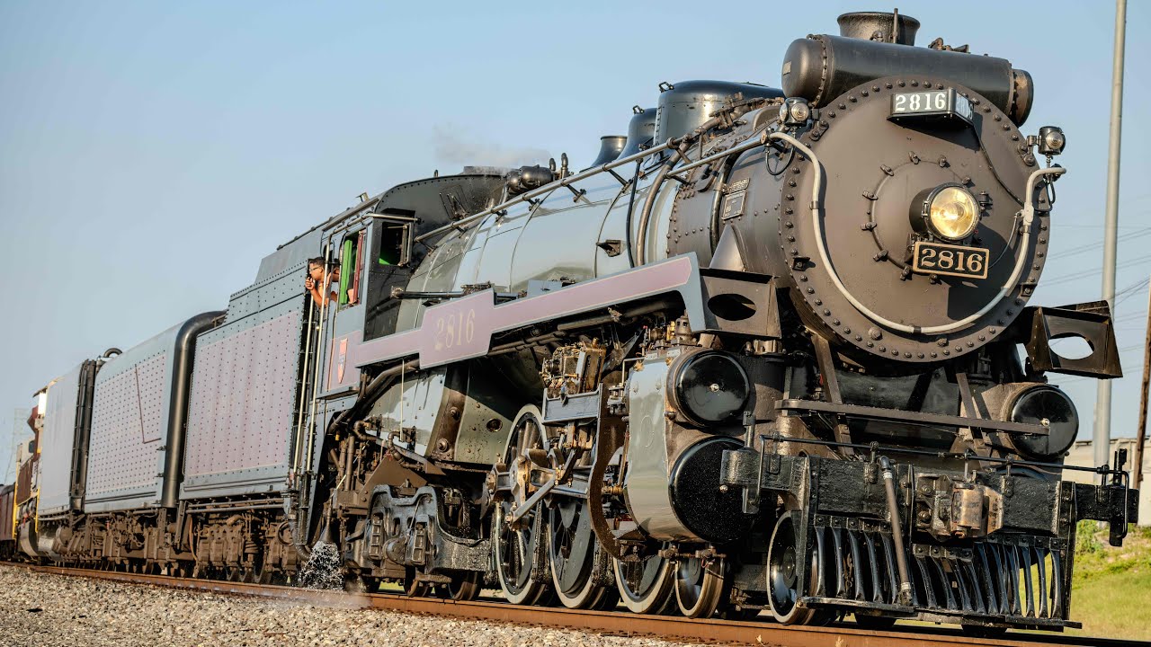 Railfanning CP 2816 through Houston, TX