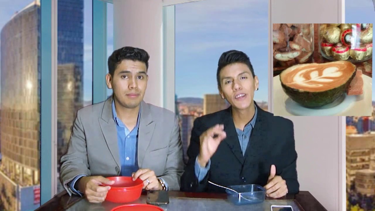 GodiNews #1 Kim Kardashian  ense&ntilde;a de mas Caf&eacute; Avolatte Mascaras 2017