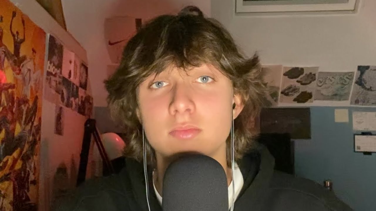 I try to do asmr in english (et c&rsquo;est pas fameux)