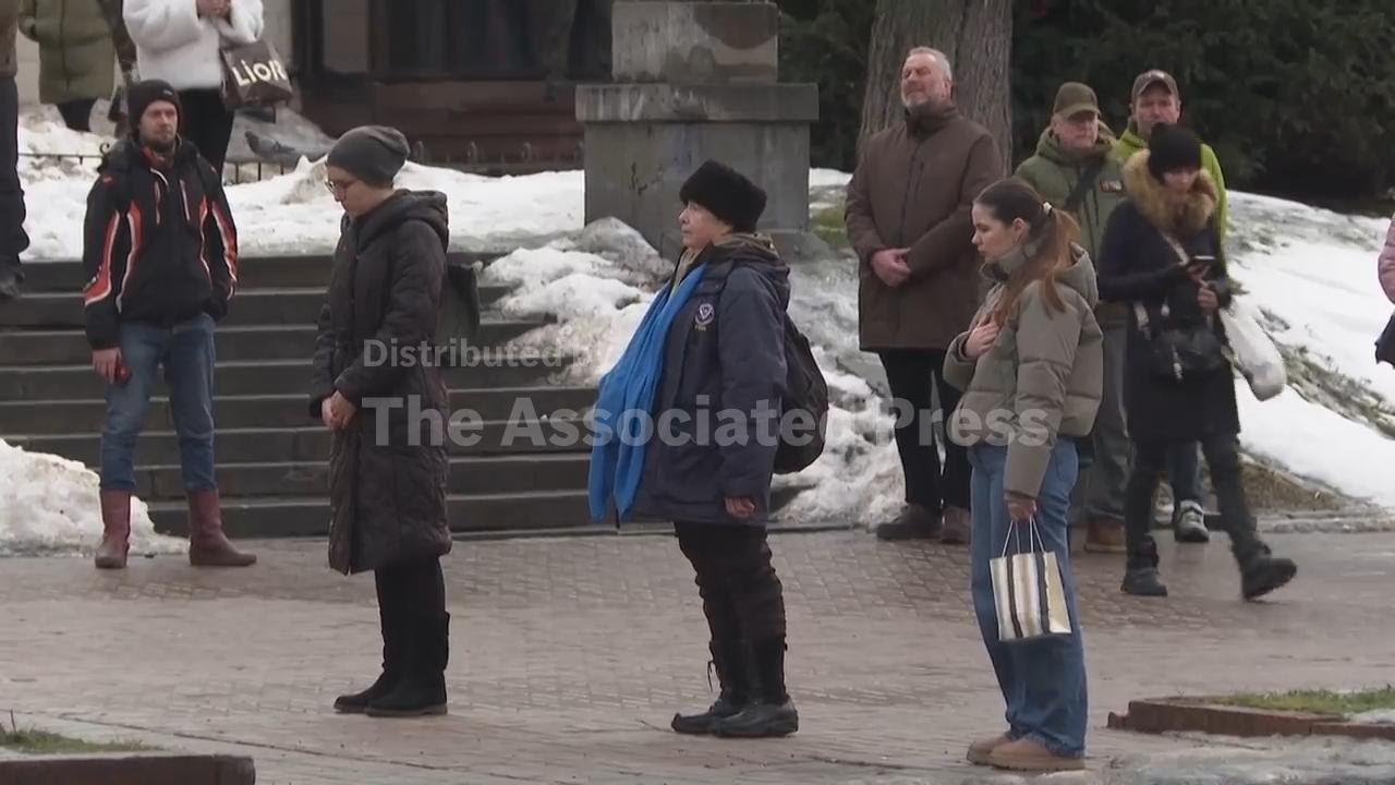 Ukrainians in Kyiv mourn four years of war on the anniversary of Russia's full-scale invasion