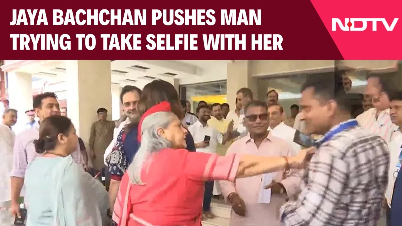 Jaya Bachchan Pushes, Scolds Man Trying To Take Selfie With Her
