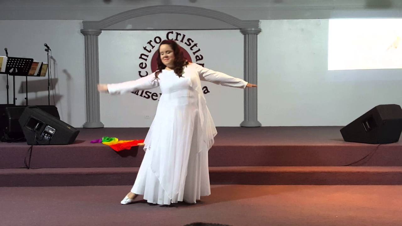 Danza al final de lilly Goodman ministeriocharis