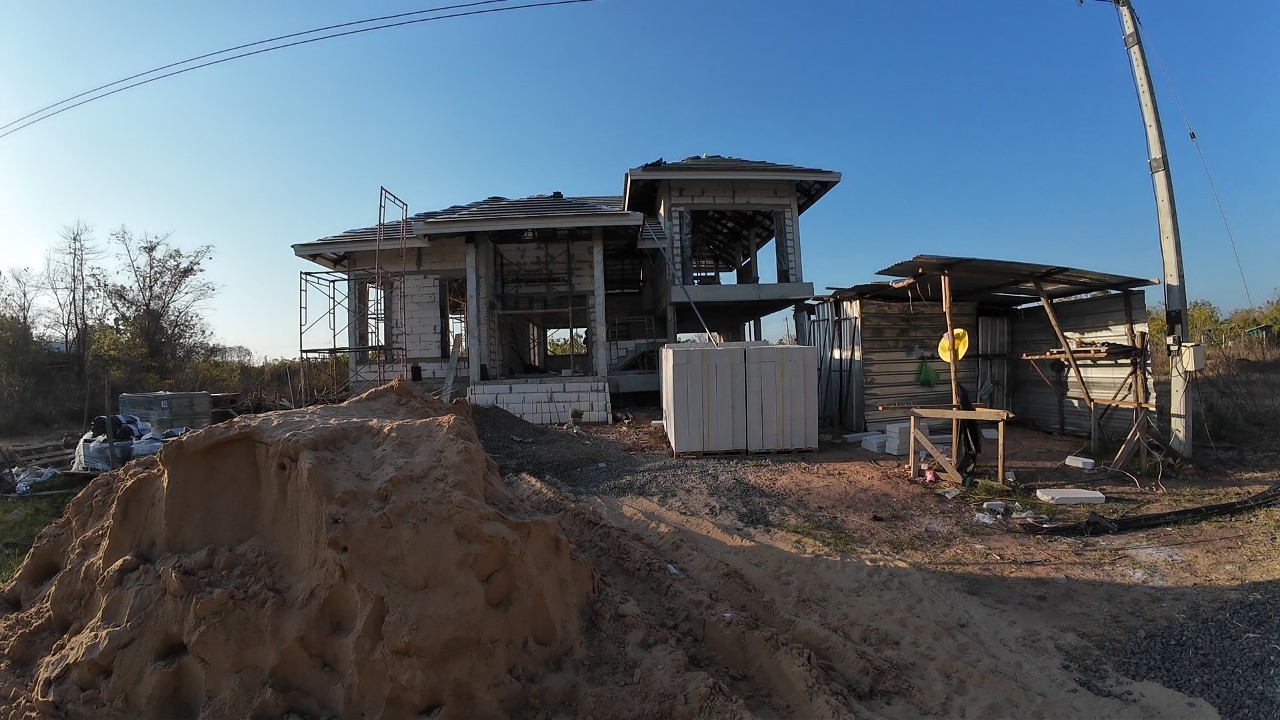 Drivin Me Knots is live! Update and what will happen next on our Thailand House Build!