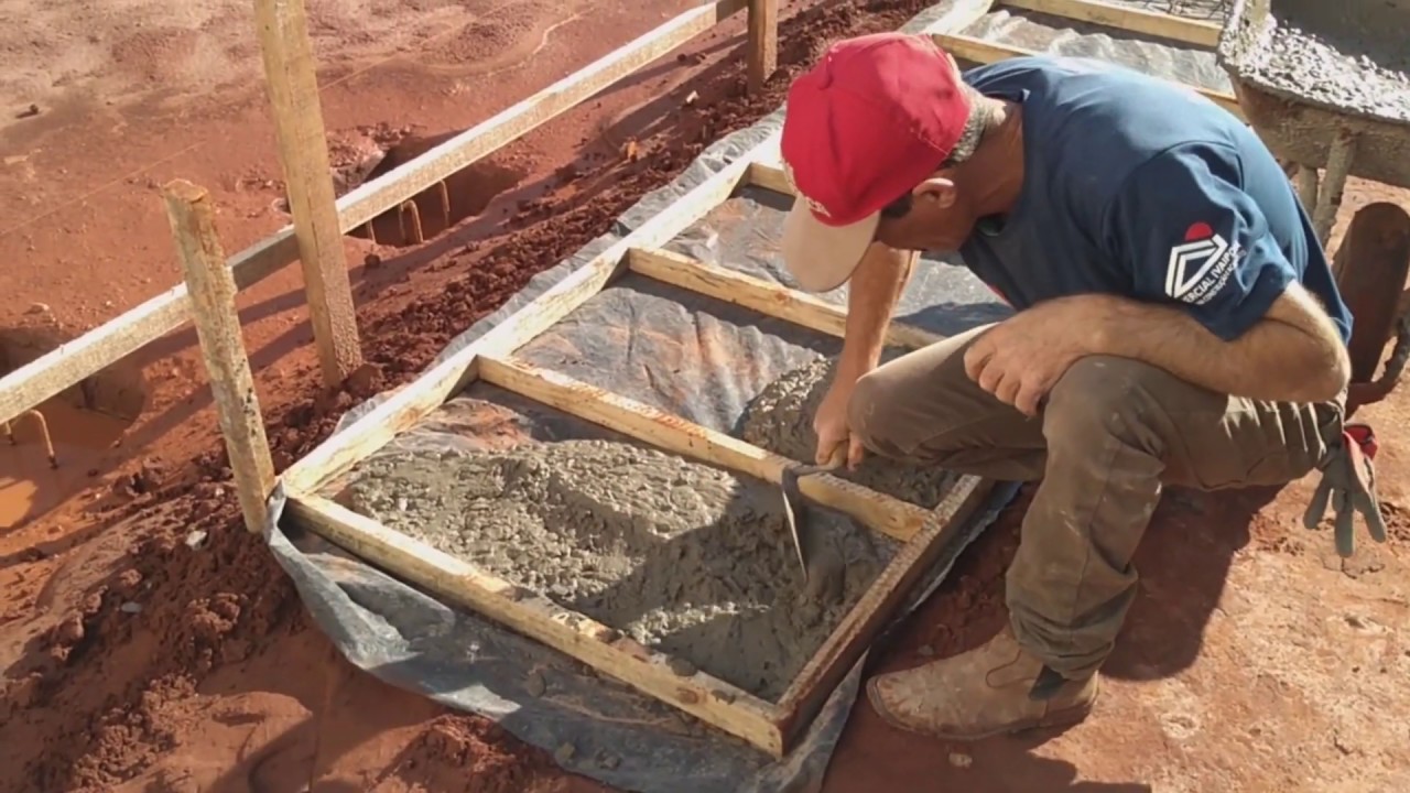 aprenda  fazer pisantes passantes móveis de concreto
