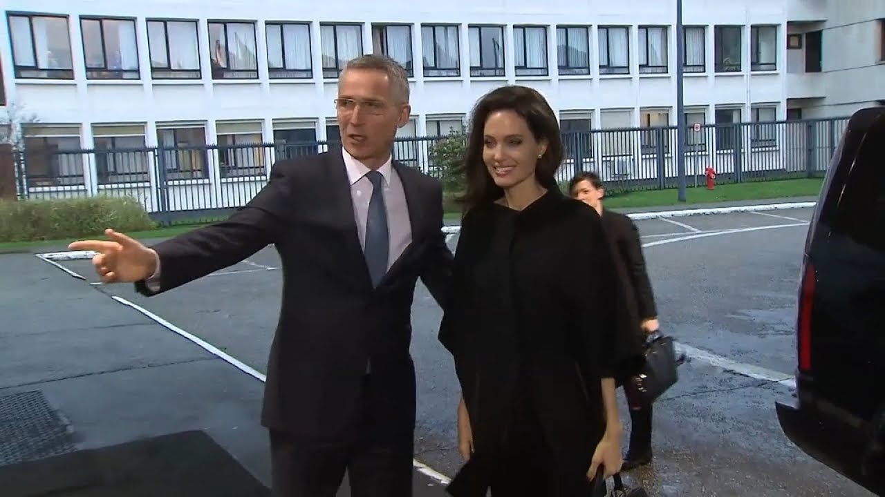NATO SG meets UNHCR Special Envoy Angelina Jolie