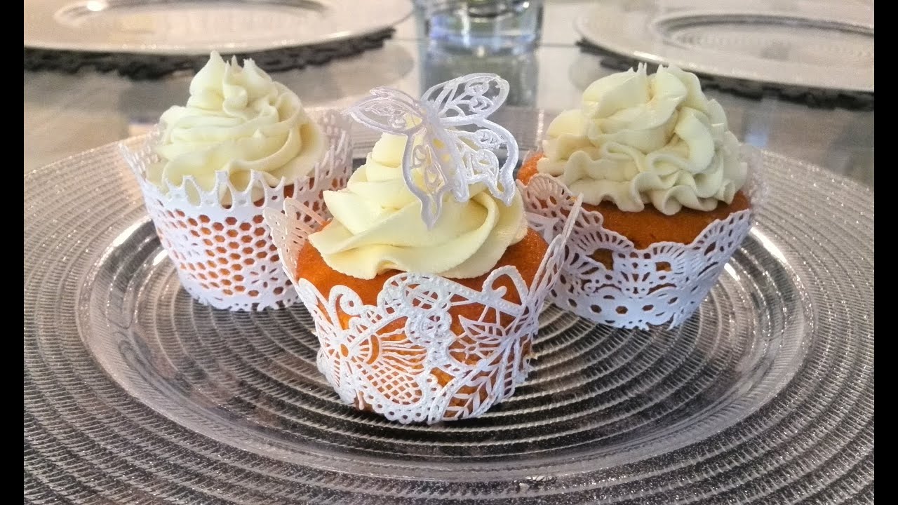 How to Make Cupcake Wrappers Using Cake Lace