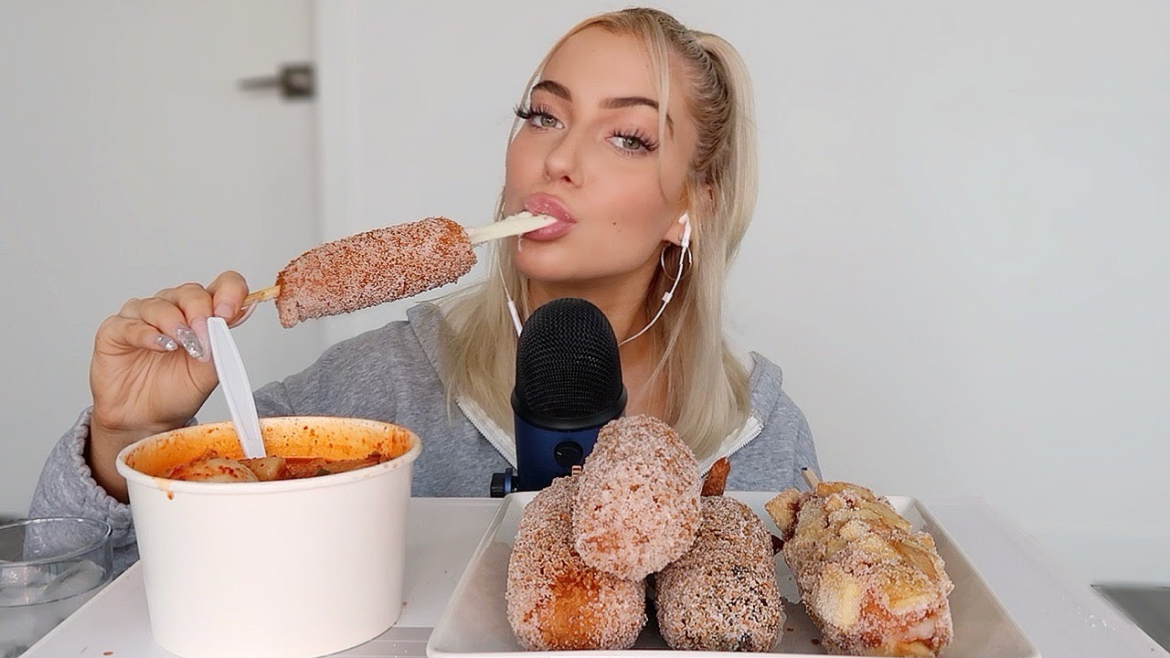 ASMR CHEESY CORNDOGS + SPICY RICE CAKES