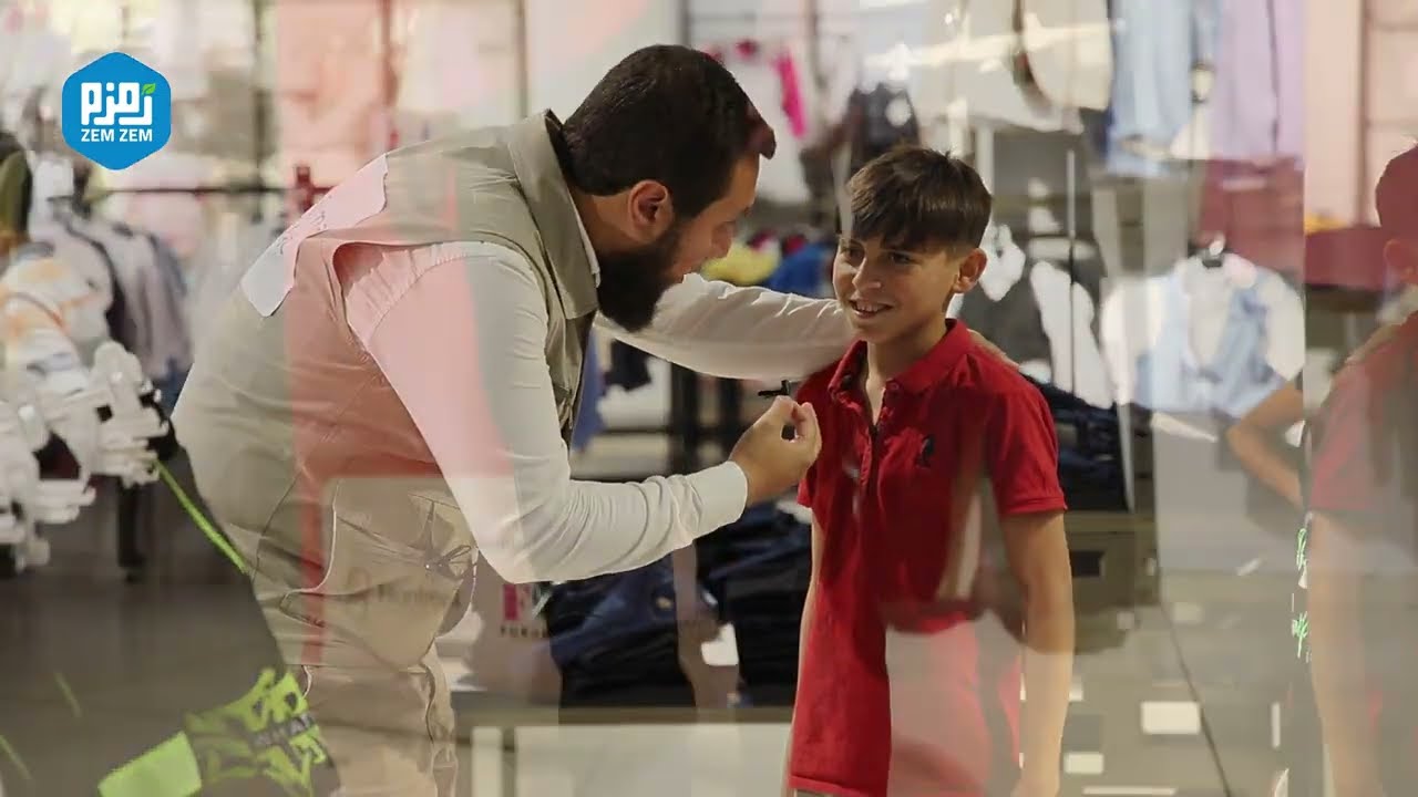 جانب من تنفيذ مشروع كسوة عيد وتأمين لباس العيد للأطفال