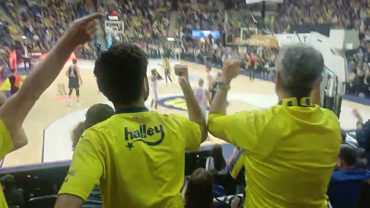Fenerbahçe Beko - Olympiacos EuroLeague 4.Çeyrek ve maç sonu kutlaması