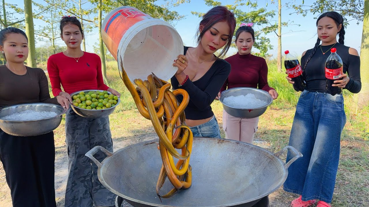 Amazing cooking stir fried eel and eel soup recipe