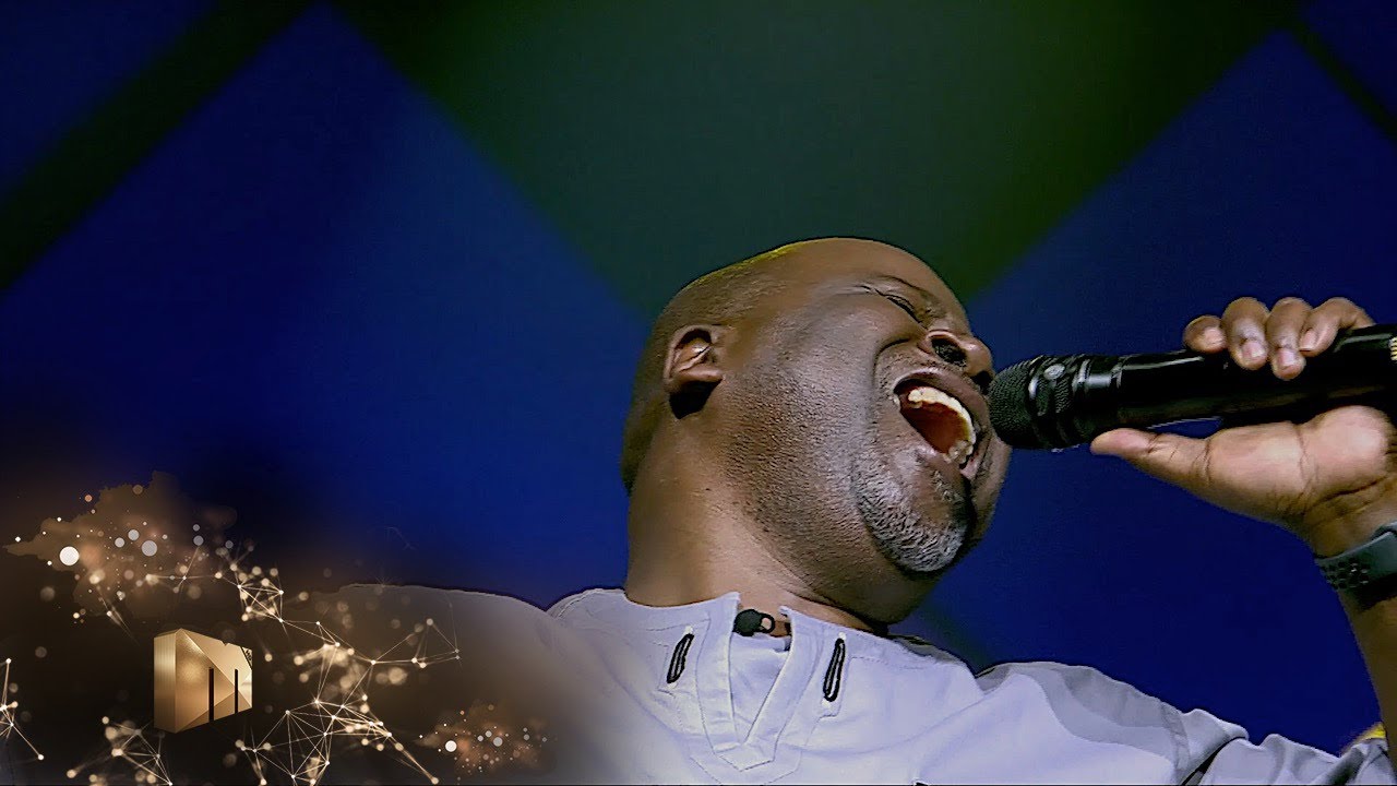 Sipho Makhabane and Hle Ntombela performs Vuso Wakho – VIP Invite | Mzansi Magic Music | S2 | Ep 09
