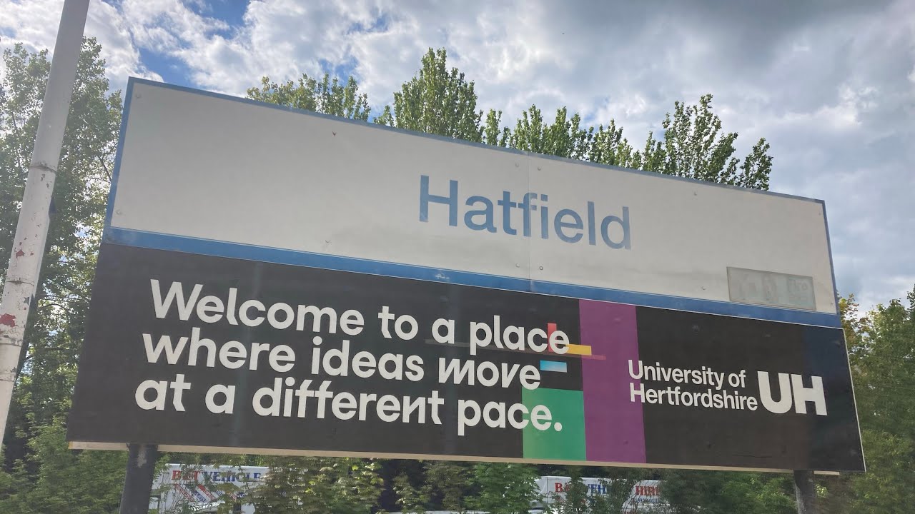 trains at Hatfield train station (ECML) 4/05/24