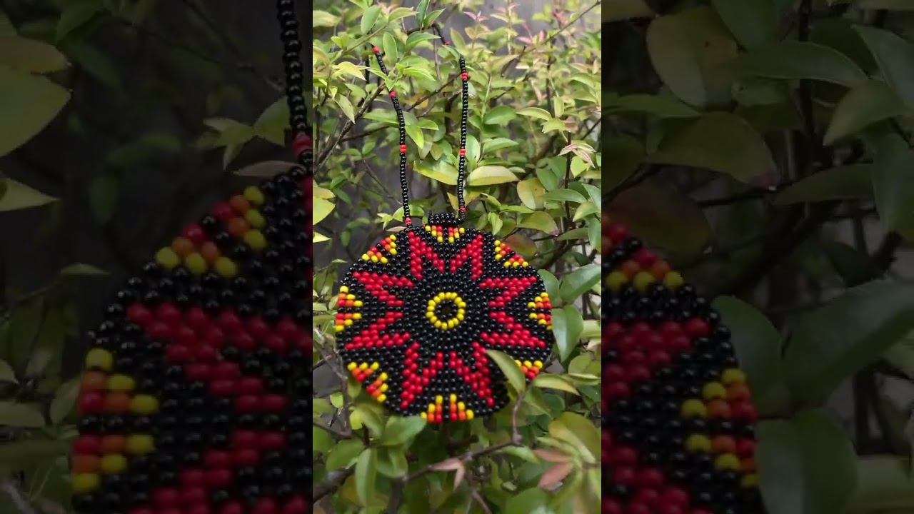 Mandala Roja 🫀&iexcl;Sigueme para m&aacute;s ideas y contenido! #mostacilla #tejido #mandala #collar