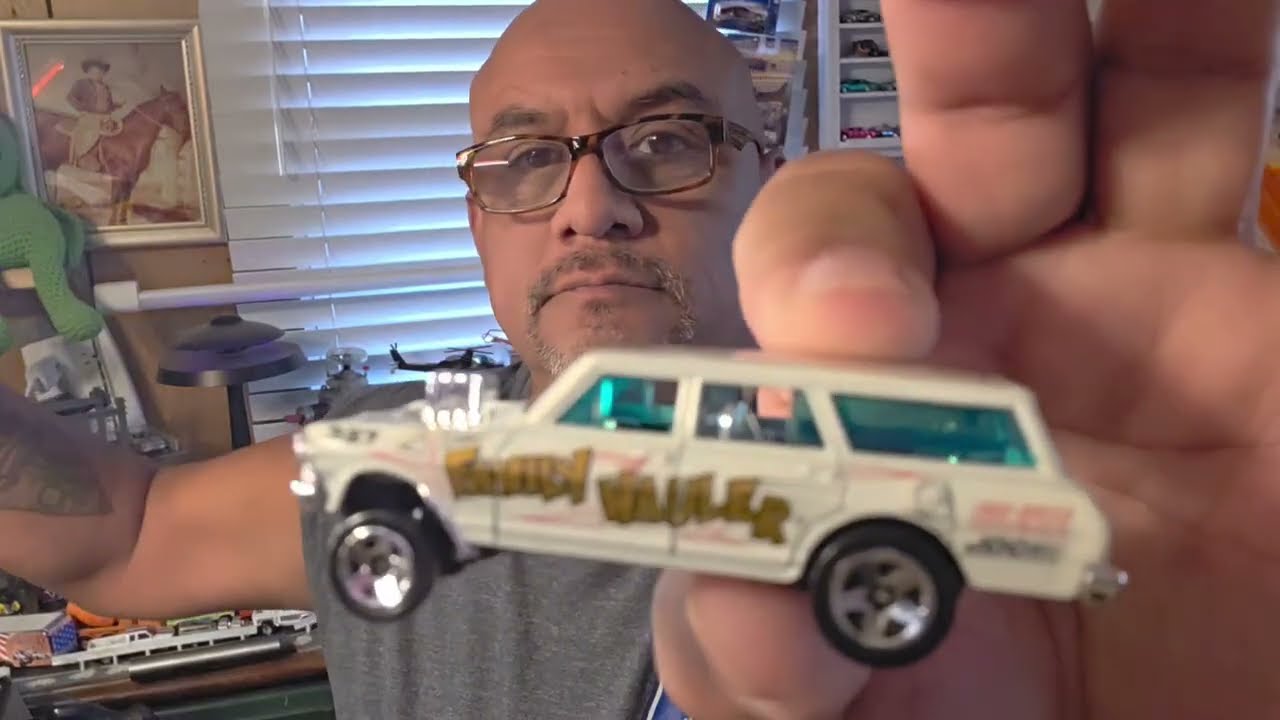 🔥 Free It Friday! Diecast Unboxing + Road to 1K Subs! 🚗💨