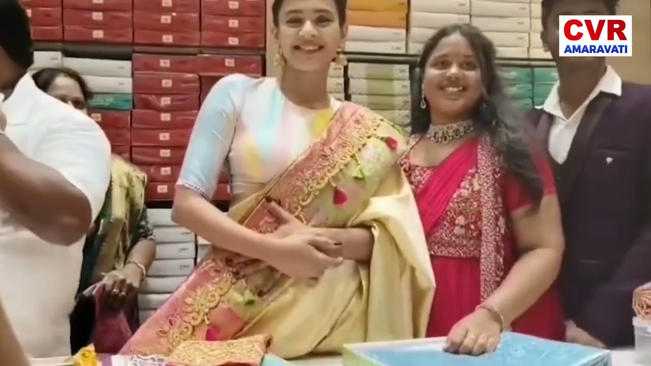 సత్తెనపల్లిలో సందడి  చేసిన హెబ్బా పటేల్ | Heroine Hebah Patel At Sattenapalle | CVR AMARAVATI