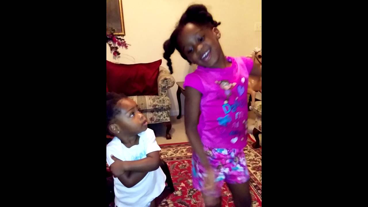 Jurnee Taylor and Jamirah Smith singing