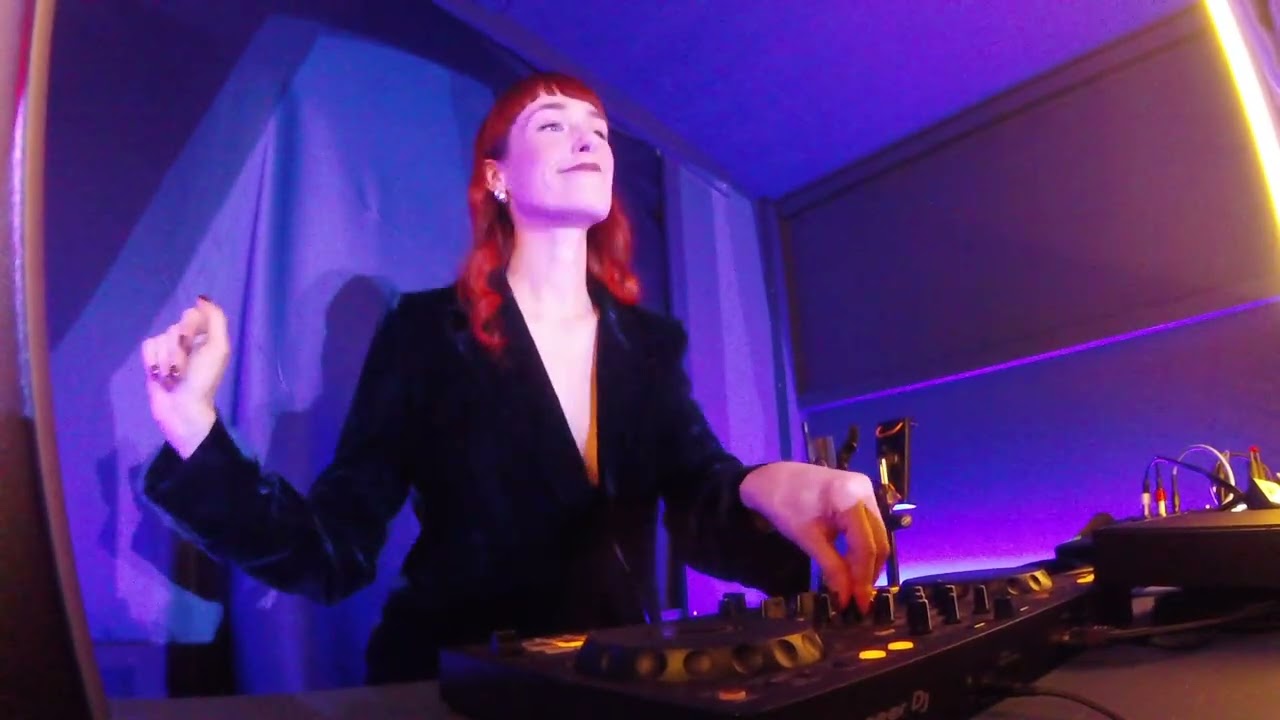 Feel My Needs x One Dance performed by DJ May | Talented DJ & Live Violinist