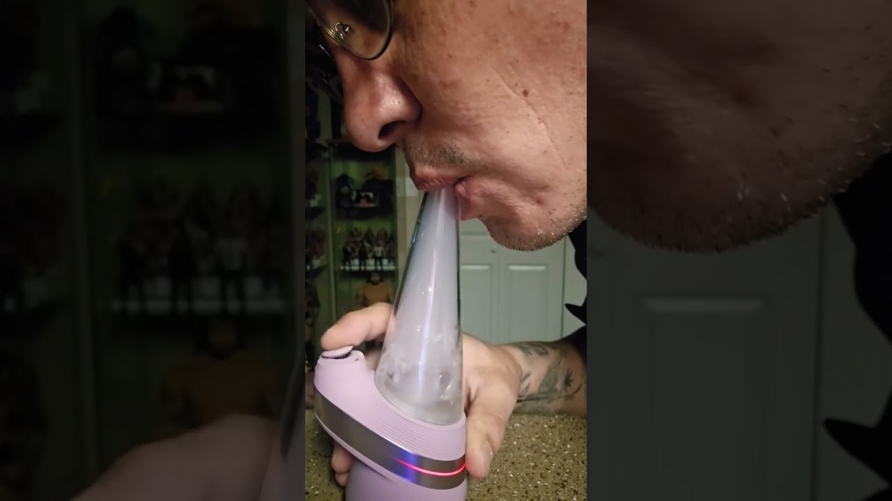 Daily Puffco Hits #dab #NickFlys420 #smoke #weeding #puffcopeakpro #puffco #wax #dopeasyola