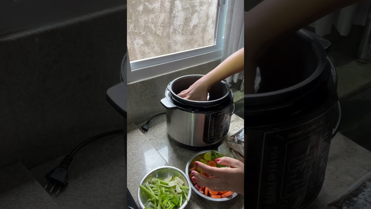 Caldo da cabe&ccedil;a de salm&atilde;o #caldo #caldodesalm&atilde;o #maniasdasol