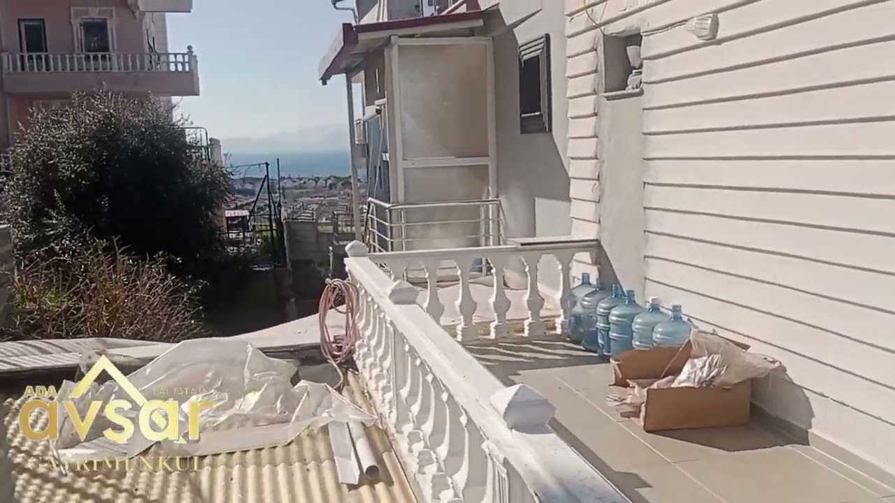Kuşadası Deniz Manzaralı Villa - Bahçe Katında Ayrı Girişli 2+1 & Kira Getirisi Devam Eden!*