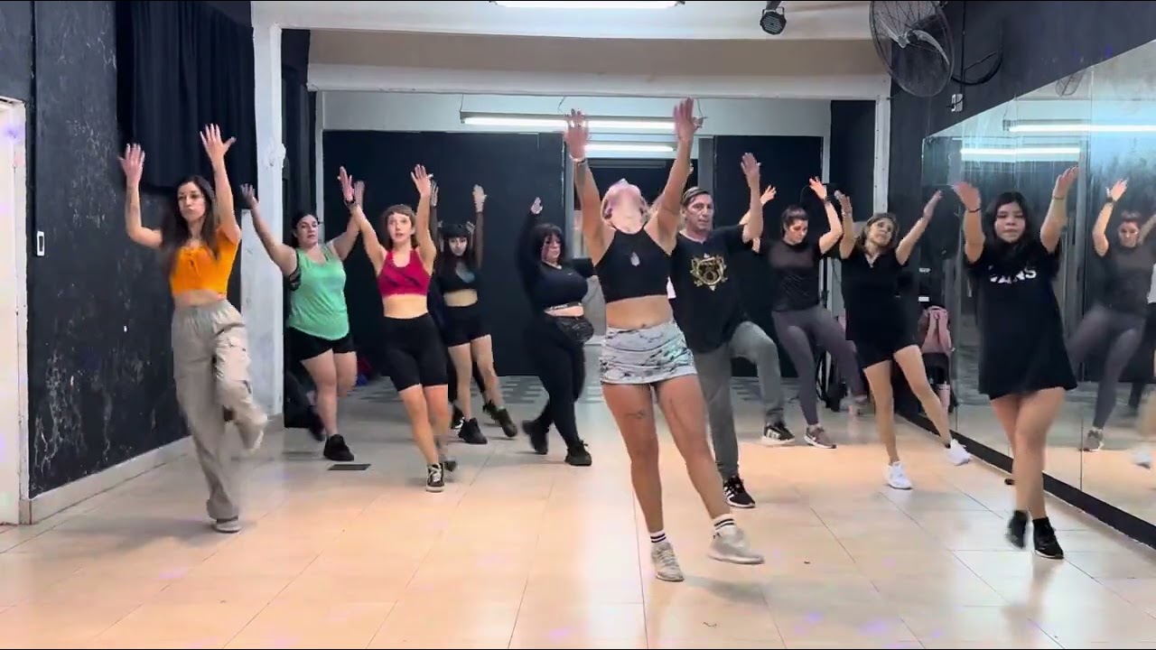 LEVA TUDO - CALEMA Y DILSINHO/ Coreografía: YAYI Y PRISCILA 