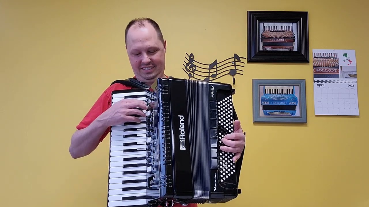 (SOLD!) - Roland FR4X pre-owned with FREE SHIPPING & BRAND NEW GIG BAG (Carnegie Accordion Company)