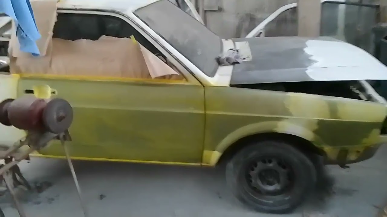 Paralama e porta do lado do carona aplicado fundo Fosfatizante 