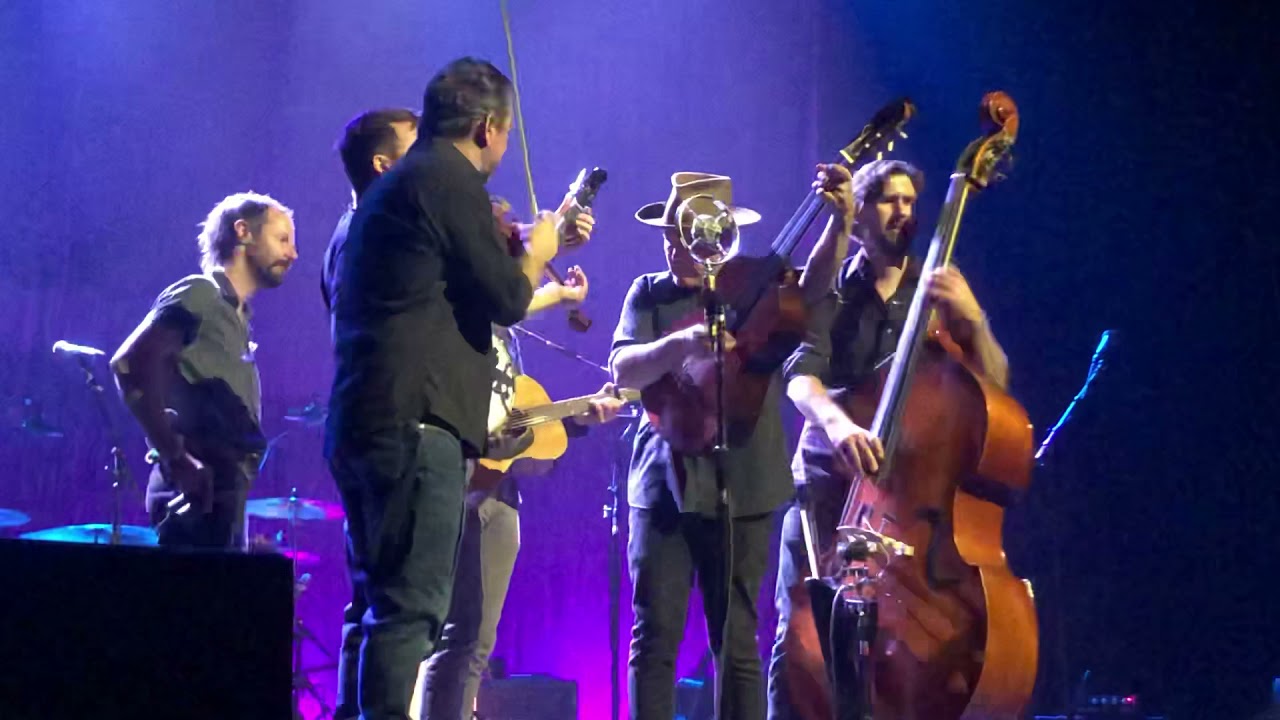 Isakov Concert Final Encore song with band and Israel Nebeker  Old Timey!