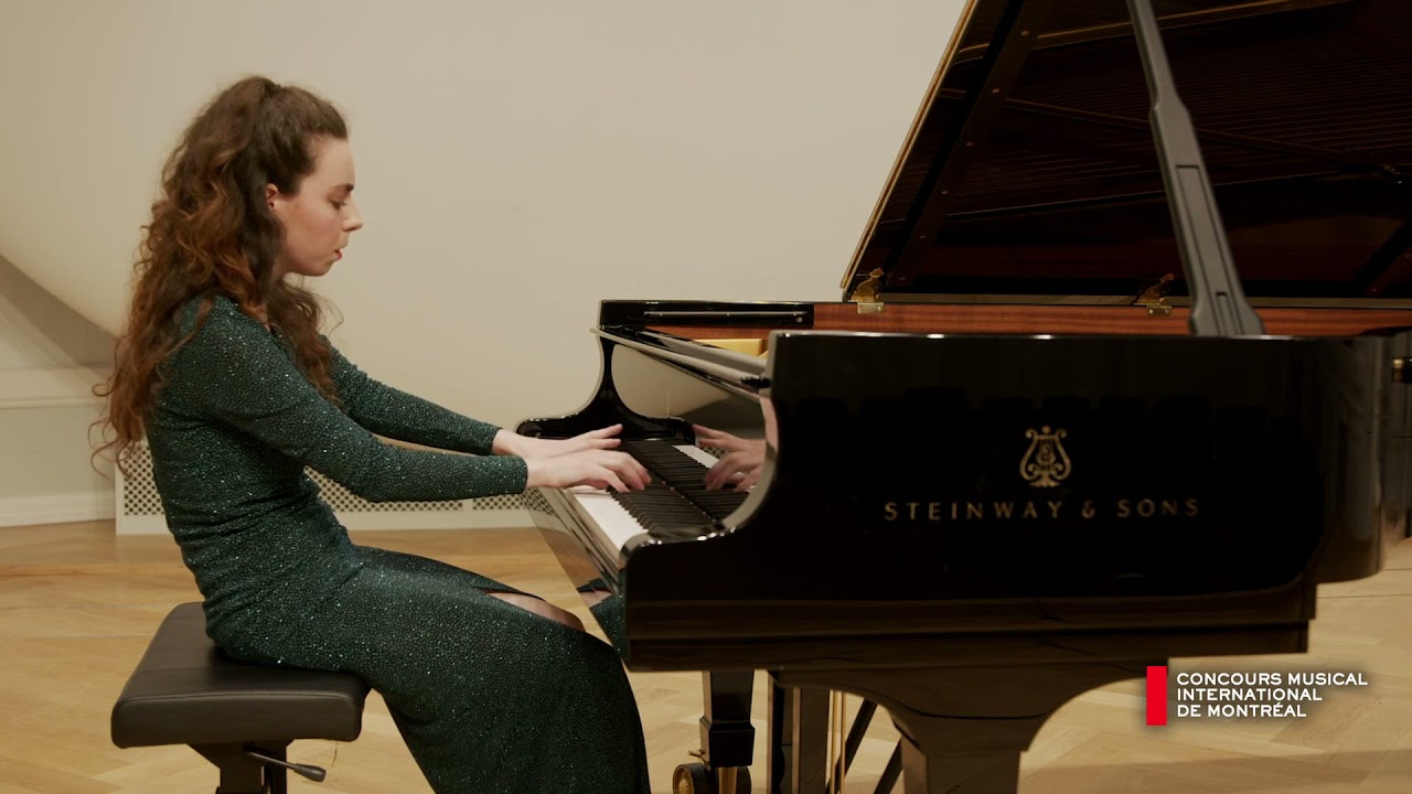 Alice Burla performs at the Montreal Competition Piano 2021 finals