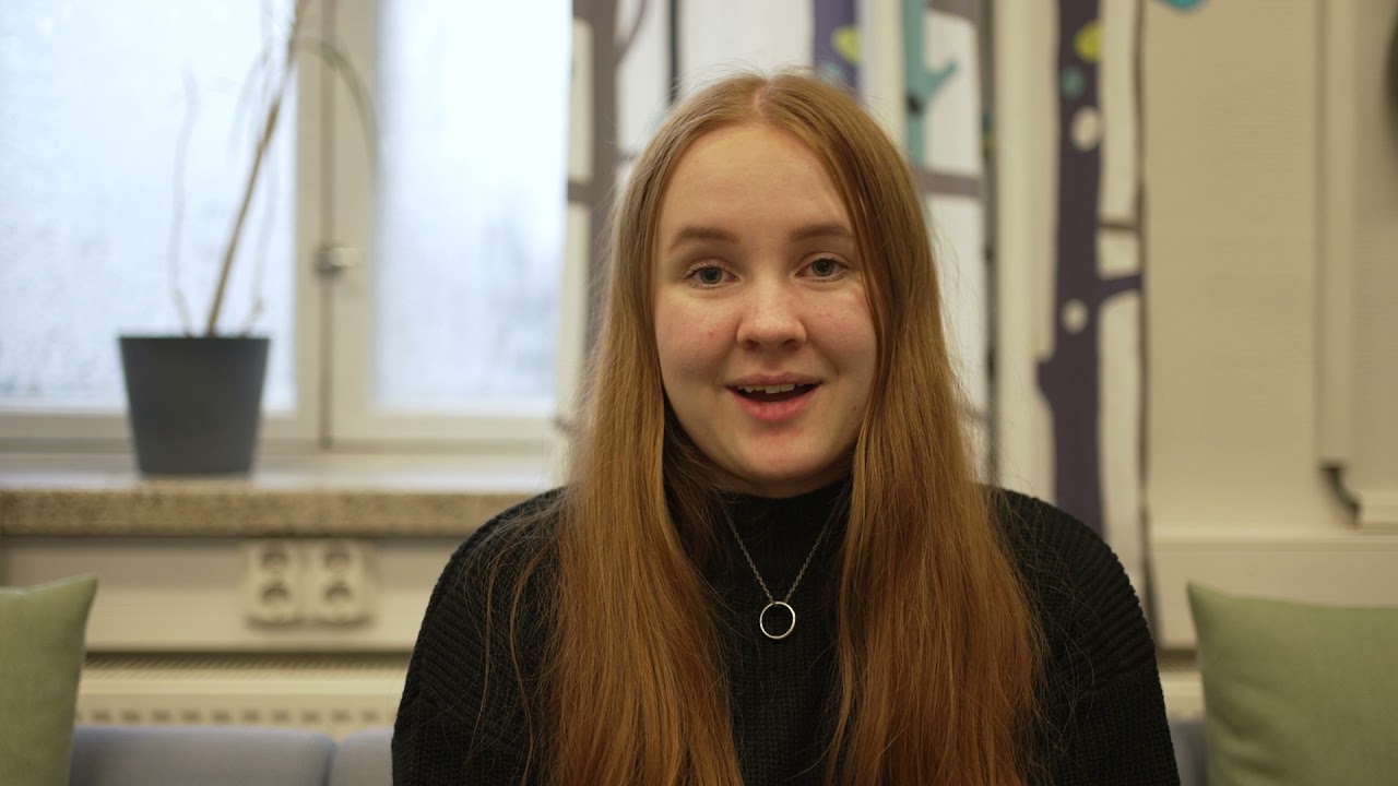 Lyseon tuutorit ja opo vastaa ysiluokkalaisten kysymyksiin