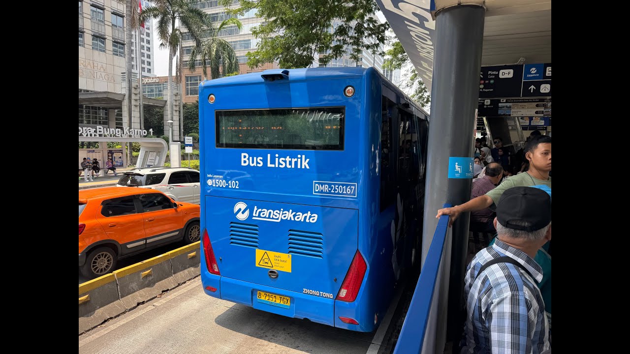 Transjakarta Bus Koridor 6M Zhongtong Bus LCK6126EVGRA2 Ride Denpasar - Senayan Bank Jakarta