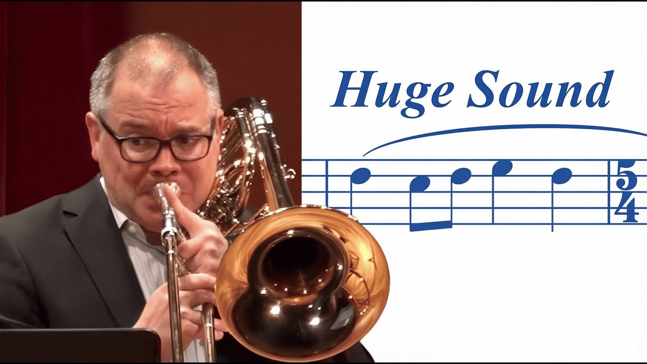 Huge Sound and He's Not Afraid to Use It | La Veu del Silenci performd by Bill Thomas at the STS