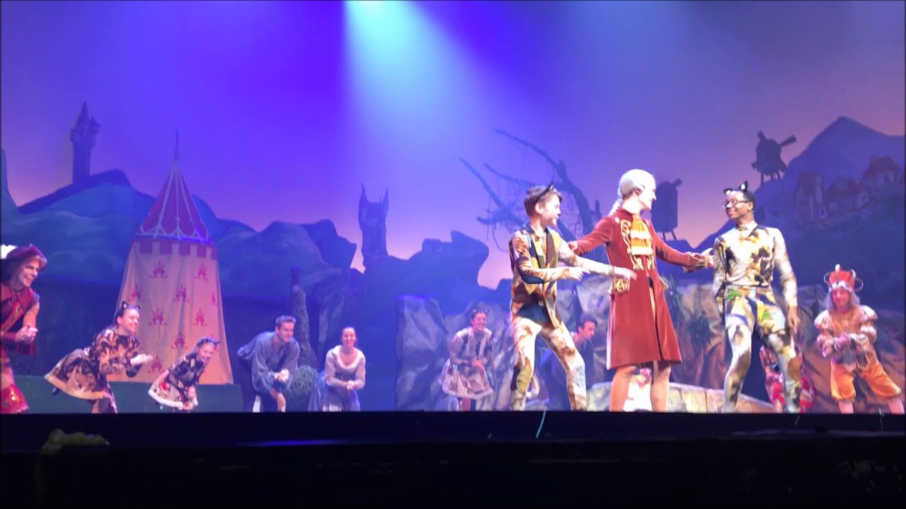 een uitstapje naar..... de musical gelaarsde kat (10)