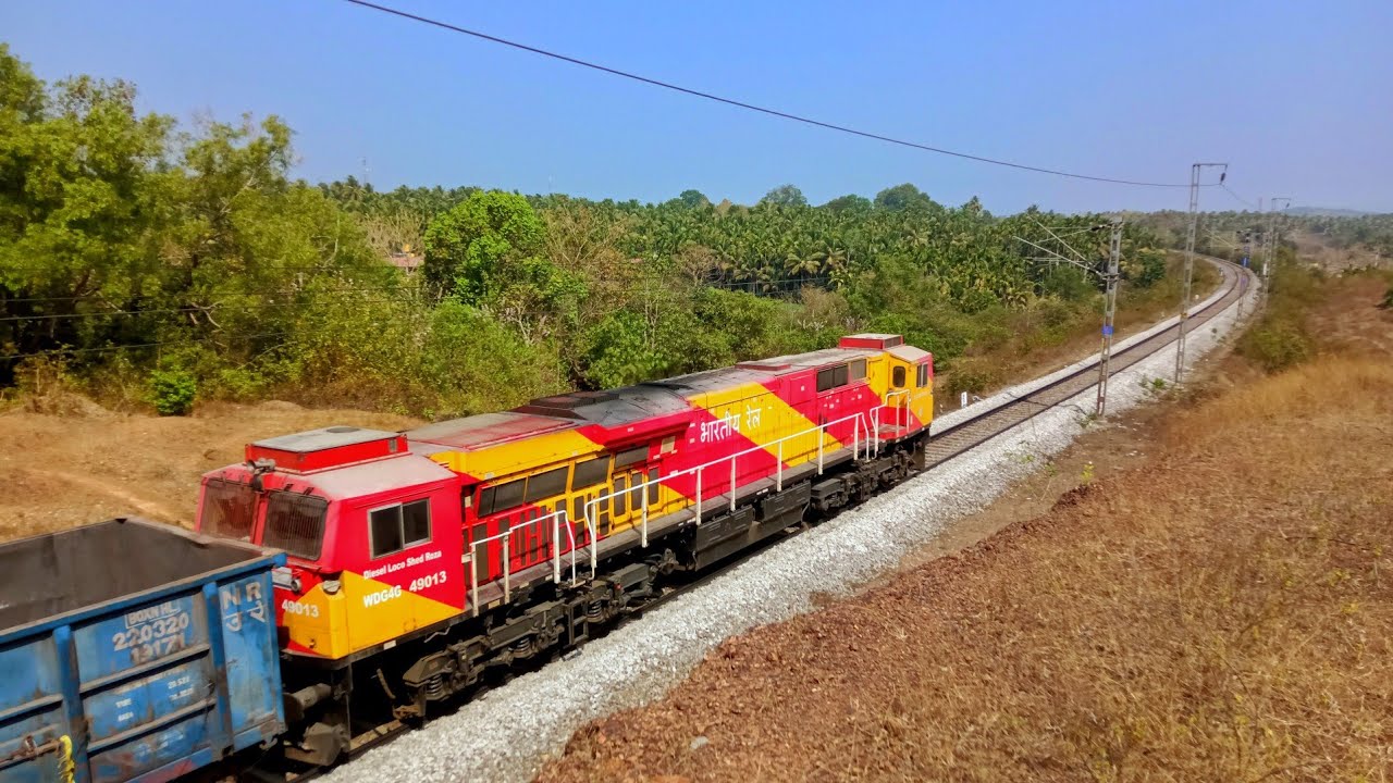 Roza WDG4G hauls Empty BOXN Rake through Kumta, Konkan Railway