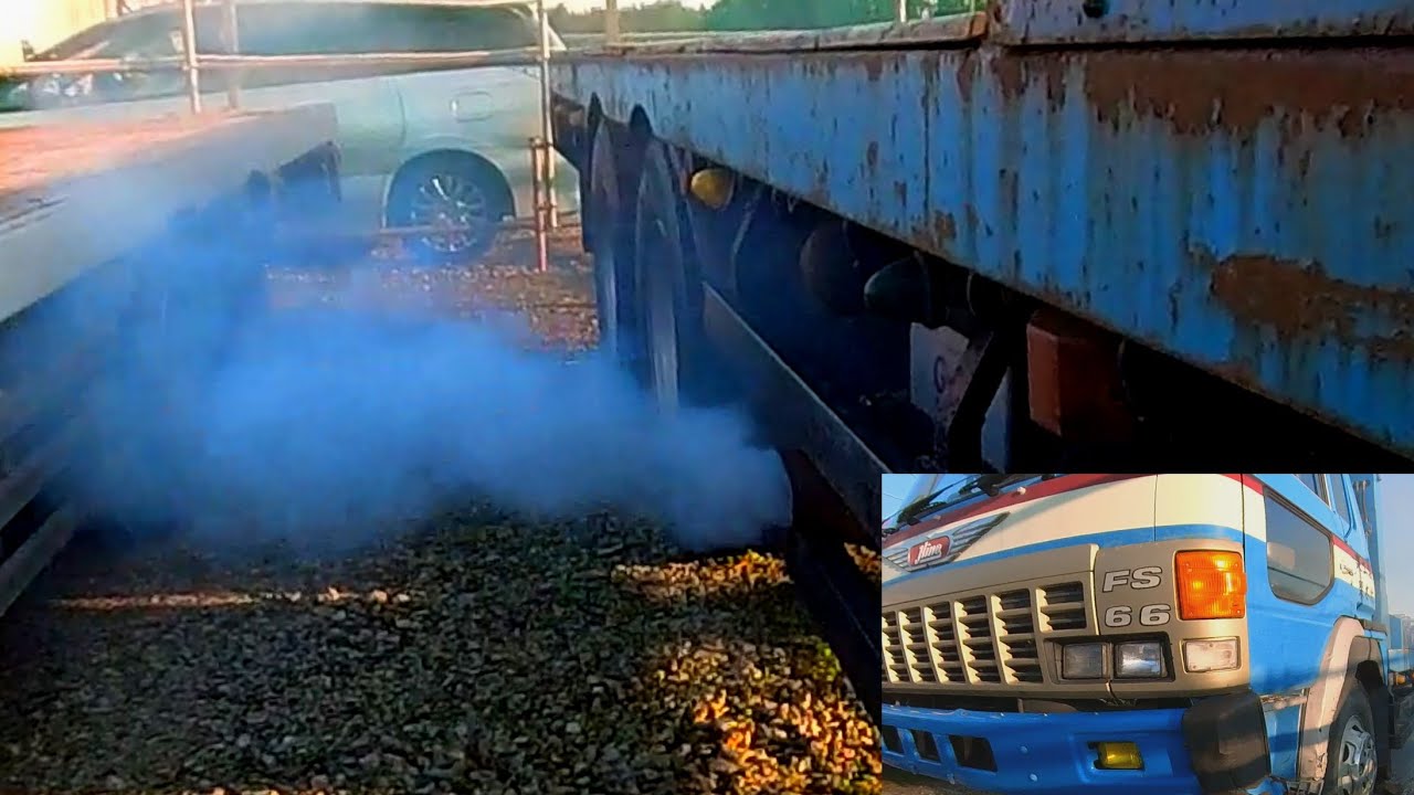 「エンジン音と黒煙を楽しむ」HINO F17C V8  Diesel engine / engine starting up ! スーパードルフィン
