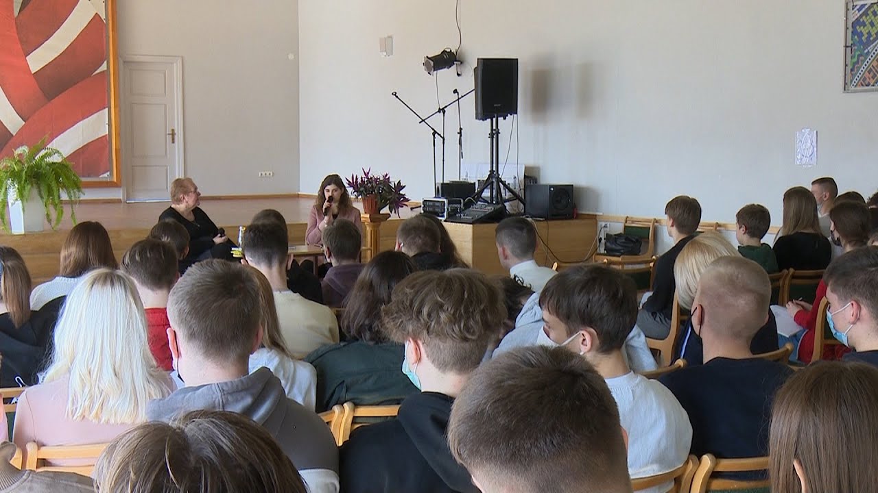 Rīkojot tik&scaron;anās ar rakstniekiem, Līvānos motivē jaunie&scaron;us lasīt grāmatas